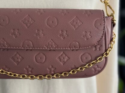 Z Luxe  Dames handtas model Louis Vuitton, roze.